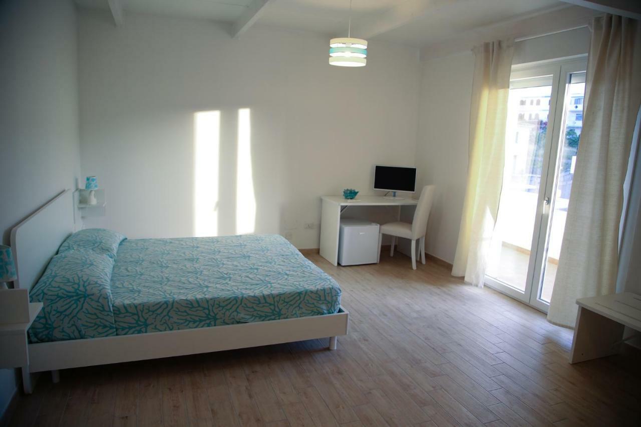B&B Le Tre Spiagge Calasetta Ngoại thất bức ảnh